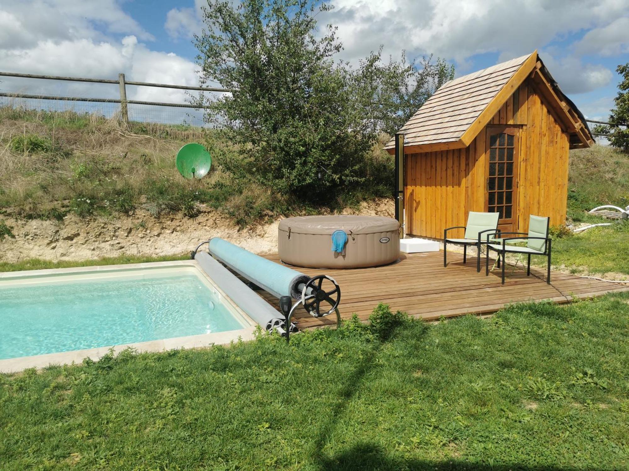 Bed and Breakfast La Bulle Des Champs Champmotteux Экстерьер фото