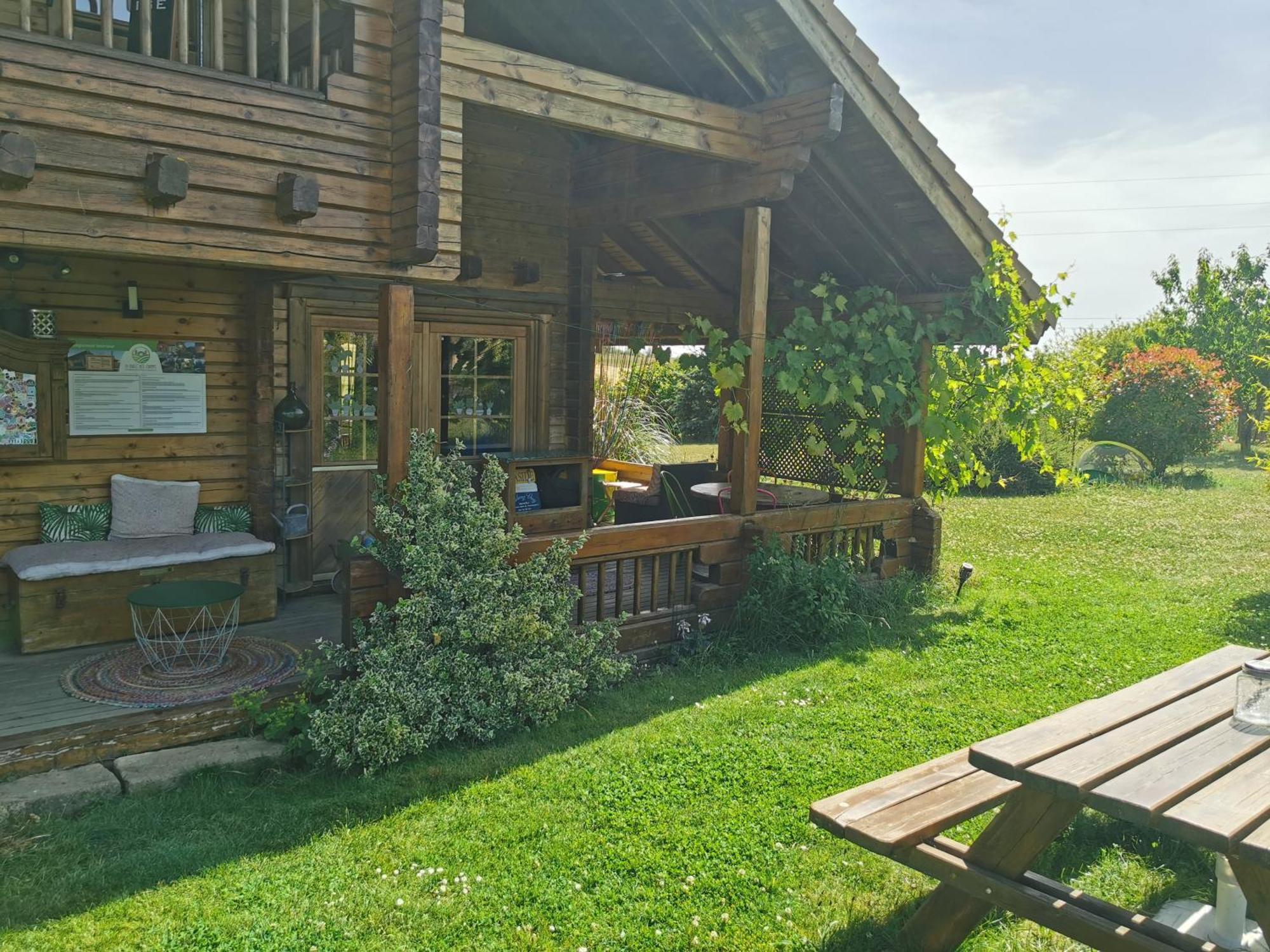 Bed and Breakfast La Bulle Des Champs Champmotteux Экстерьер фото